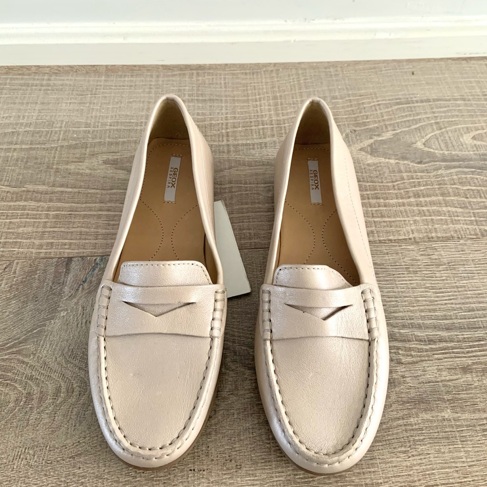 Geox Elidia loafers in pearly blush